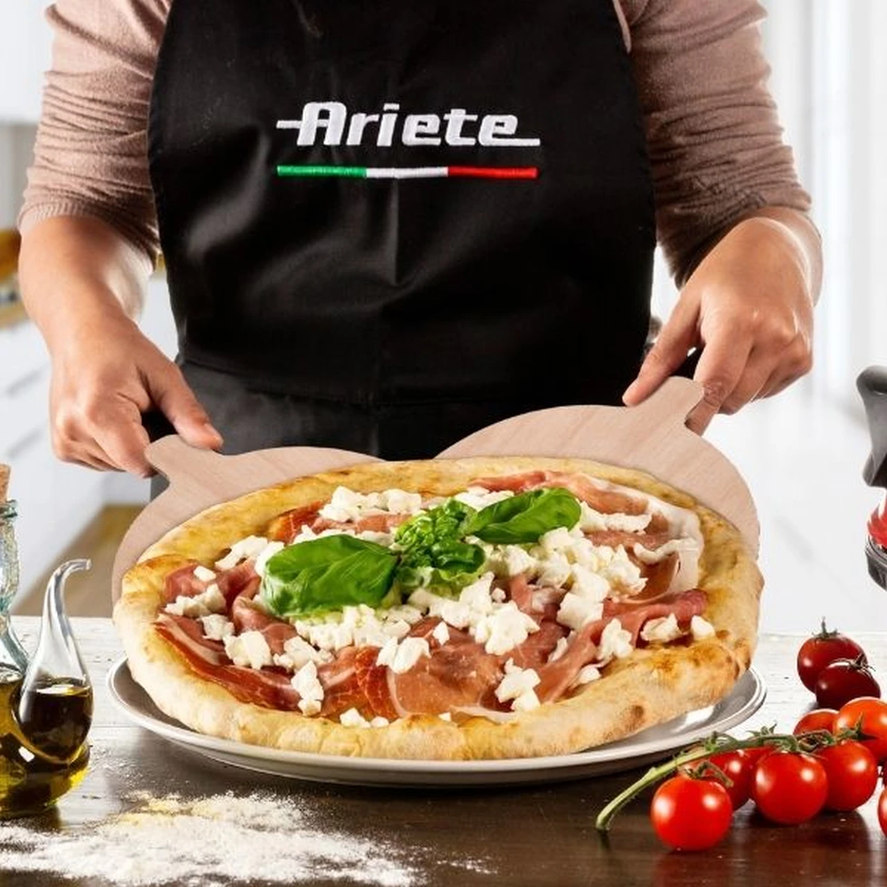 Ariete Forno Pizza Modell 917 elektrisch schwarz 00C091700AR0 8003705120679 091700-2 offen mit Pizza