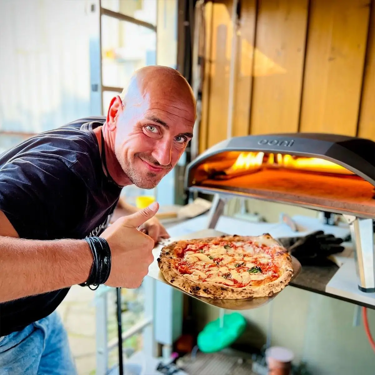 Marco Esposito der Pizzabäcker