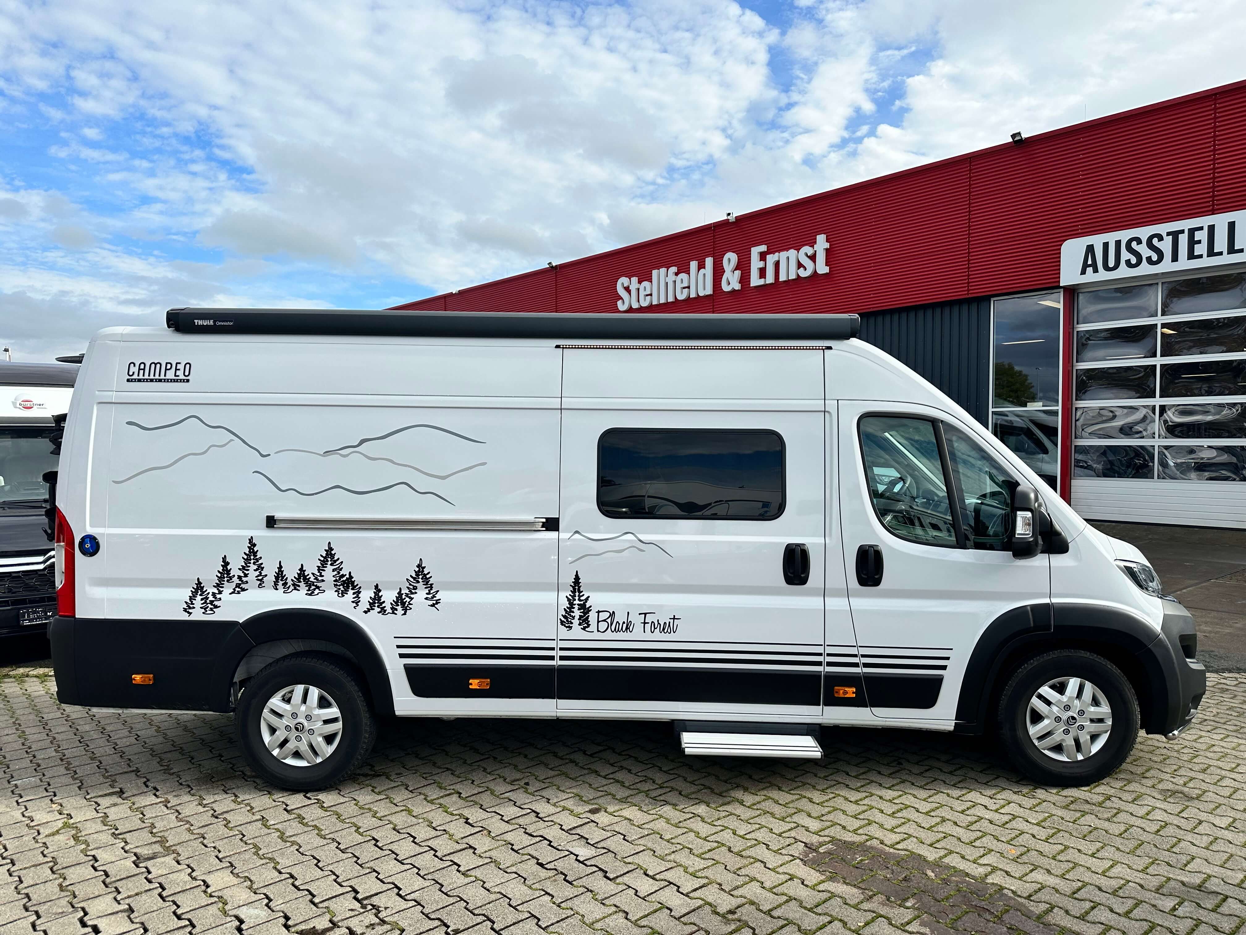 Reisemobil Bürstner Campeo C 640 Black Forest  *Halbjahreswagen 2023*
