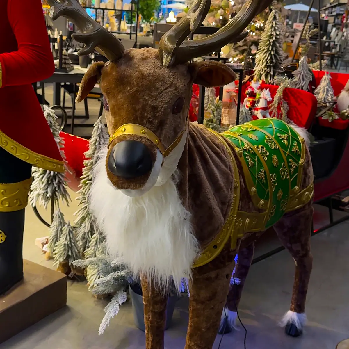 Animiertes Weihnachts-Rentier mit Sound &  Bewegungsfunktion – Festliche Deko 122 cm 