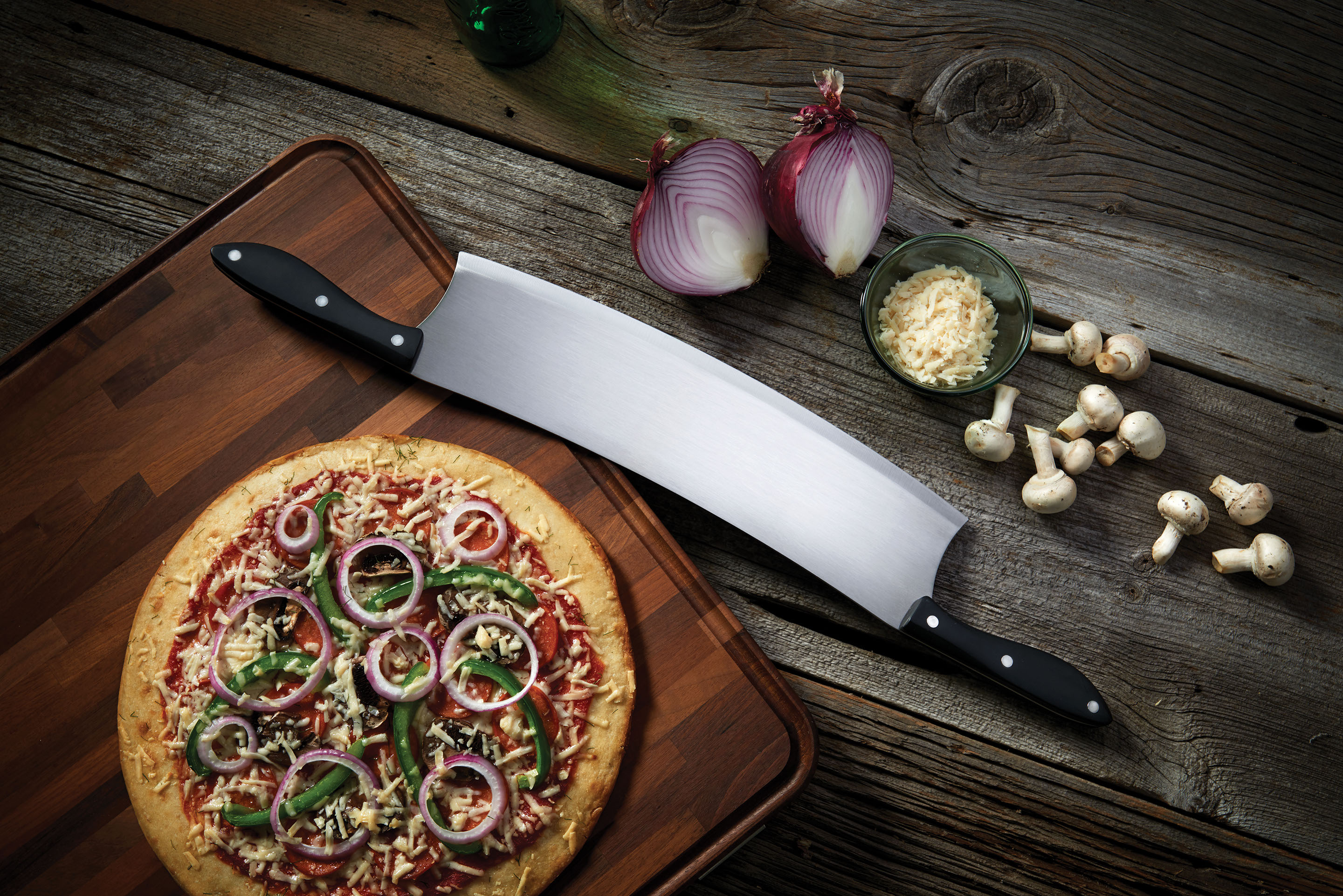 Klinge, Messer, Waffe, Pizza, Präsentation des Essens